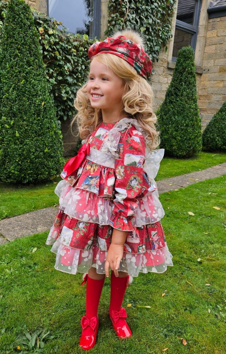 Elegant Christmas Dress: Dulce Navidad