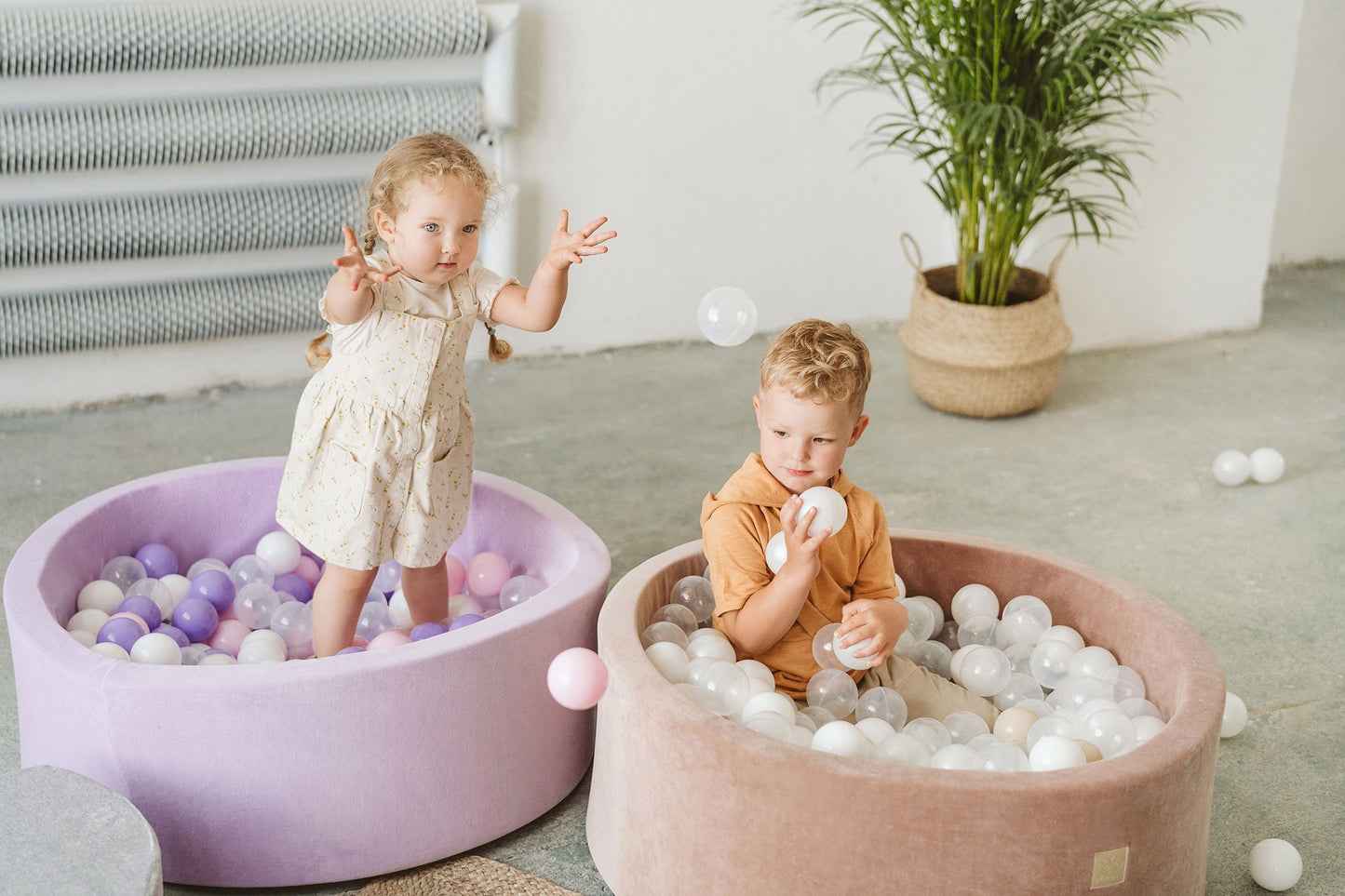 Lavender Velvet Round Foam Ball Pit with 250 Balls