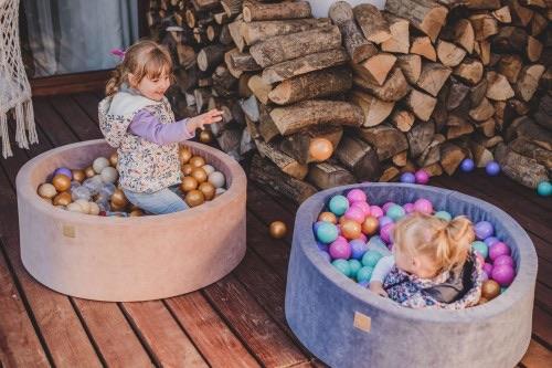 Teddy Bear Velvet Round Foam Ball Pit with 250 Balls